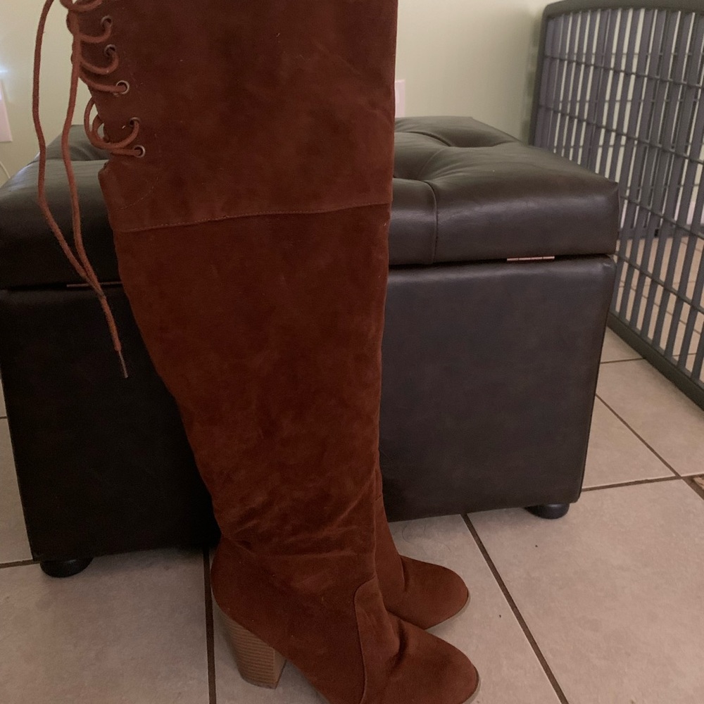 Sz8.5 Knee High Boots